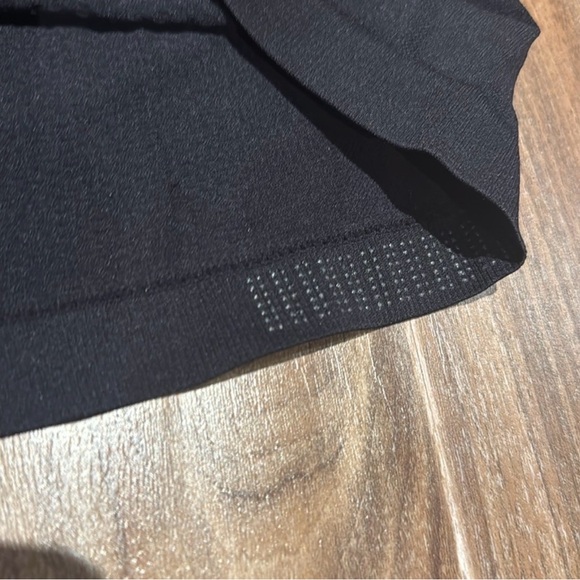 NWT Athleta Momentum 1/2 Zip Solid—Black—Size Medium - Picture 5 of 5